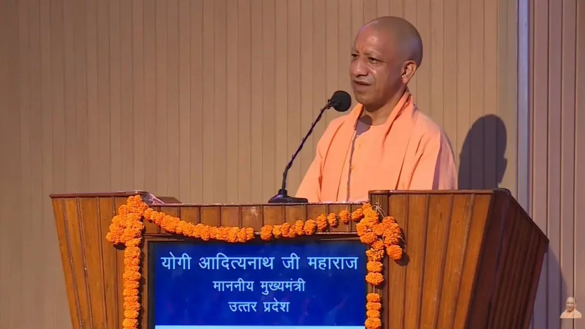 CM Yogi pays tribute to Ashok Singhal, calls his legacy an eternal flame