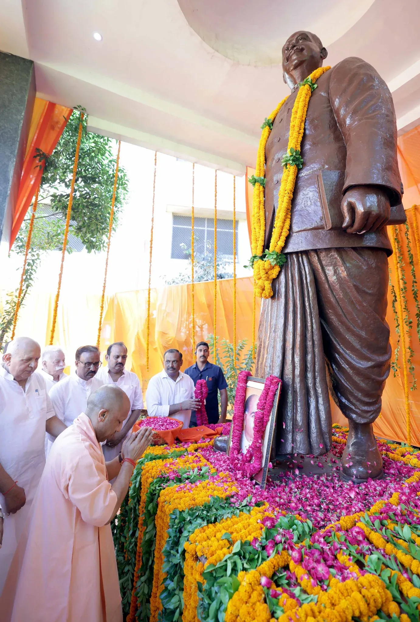 CM Yogi pays tribute to Dr. Shyama Prasad Mukherjee in Lucknow