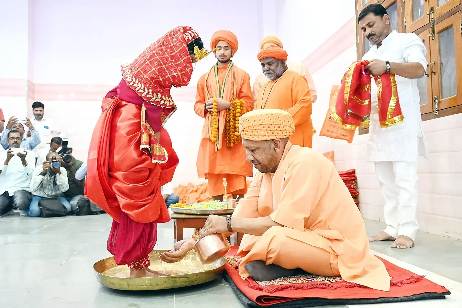 Uttar Pradesh CM Yogi Adityanath Performs Kanya Pujan, Emphasizes Collective Duty to Honor Women