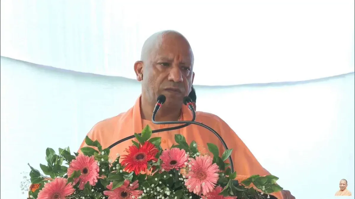 CM Yogi Raises Shiksha Mitra Pay from ₹10,000 to ₹18,000