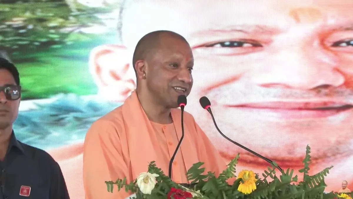 CM Yogi Reaffirms Double Engine Govt on Security, Prosperity