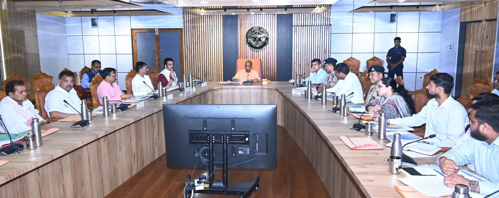 CM Yogi Reviews Gorakhpur Flood Prep, Bans Waterlogging