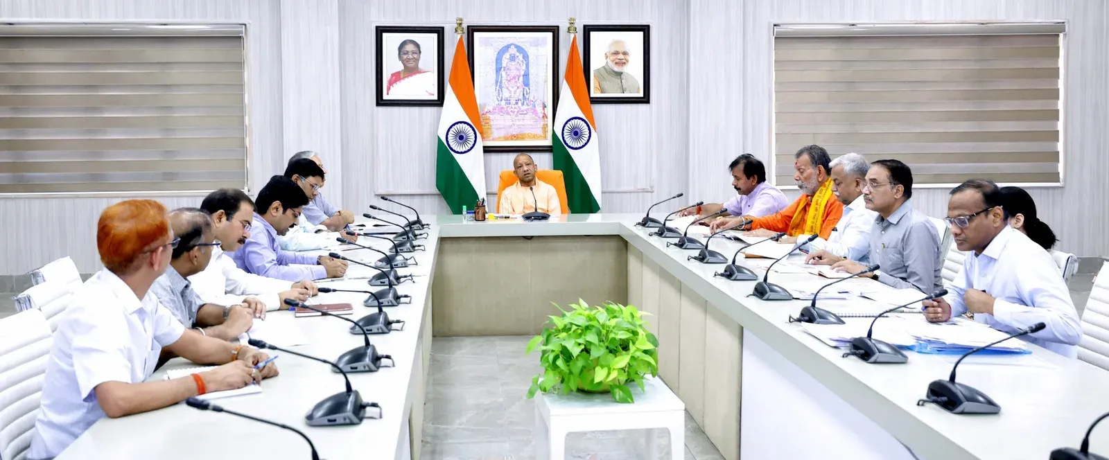 CM Yogi Reviews UP Labour Dept, Vows Worker Dignity