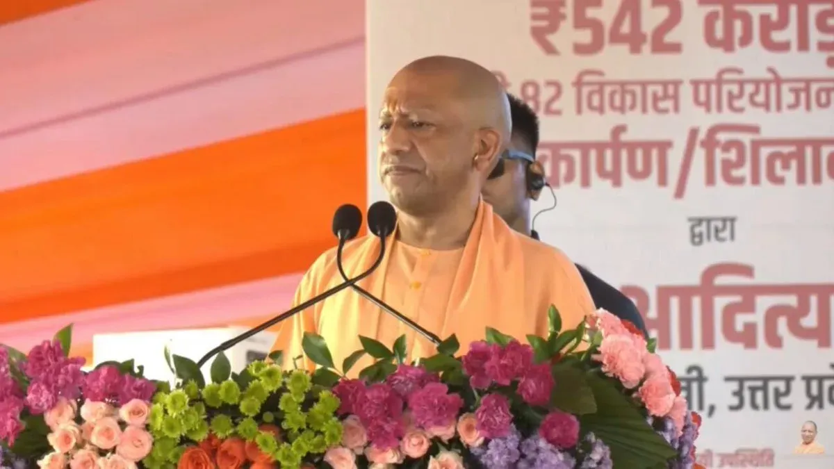 CM Yogi Targets SP-Congress 'Secularism', Vows Sanatan-Rooted India