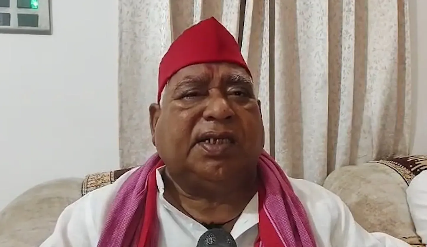 सीएनजी मूल्यवृद्धि पर सपा का भाजपा पर हमला: 'महंगाई से जनता त्रस्त, चीनी ₹100 किलो'