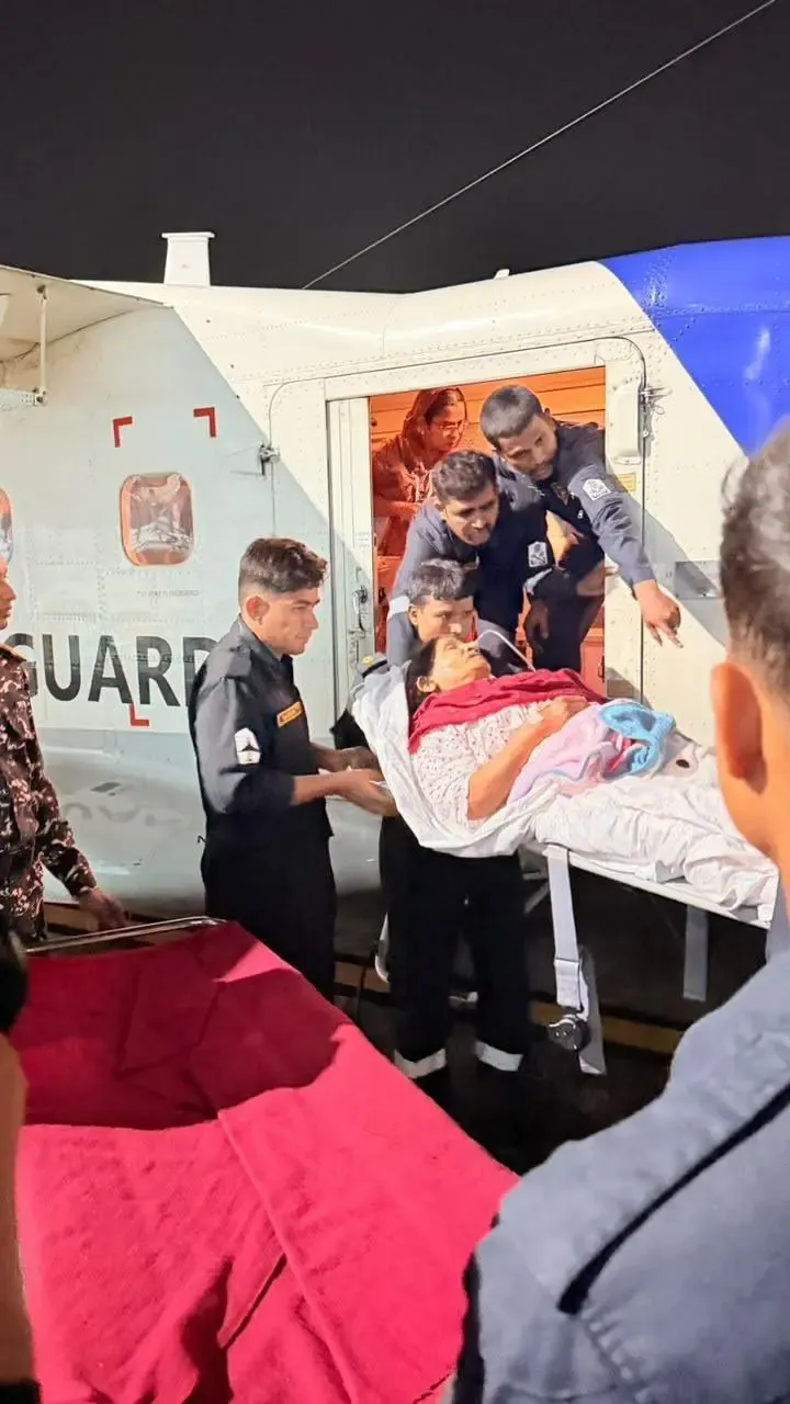 Coast Guard airlifts critically ill patient from Agatti to Kochi in MEDEVAC op