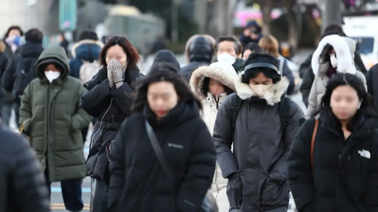 Severe Cold Wave Hits South Korea as Temperatures Drop Below -10°C