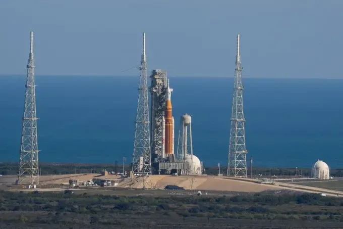 Has Cold Weather Postponed NASA's Artemis II Moon Mission to February 8?