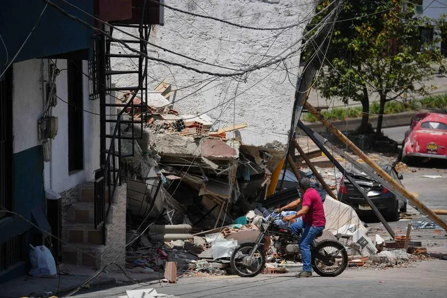Colombia earthquake death toll climbs to 312, over 30,000 homes destroyed
