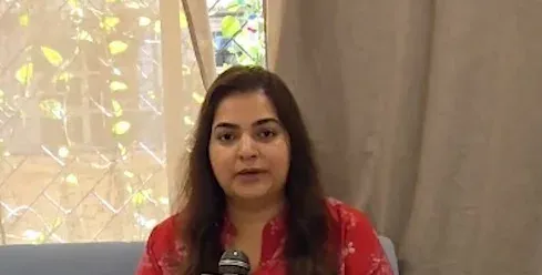 स्नेहिल दीक्षित मेहरा का प्रणित मोरे विवाद पर बयान: 'कॉमेडी सब्जेक्टिव, लेकिन जिम्मेदारी से बचना गलत'