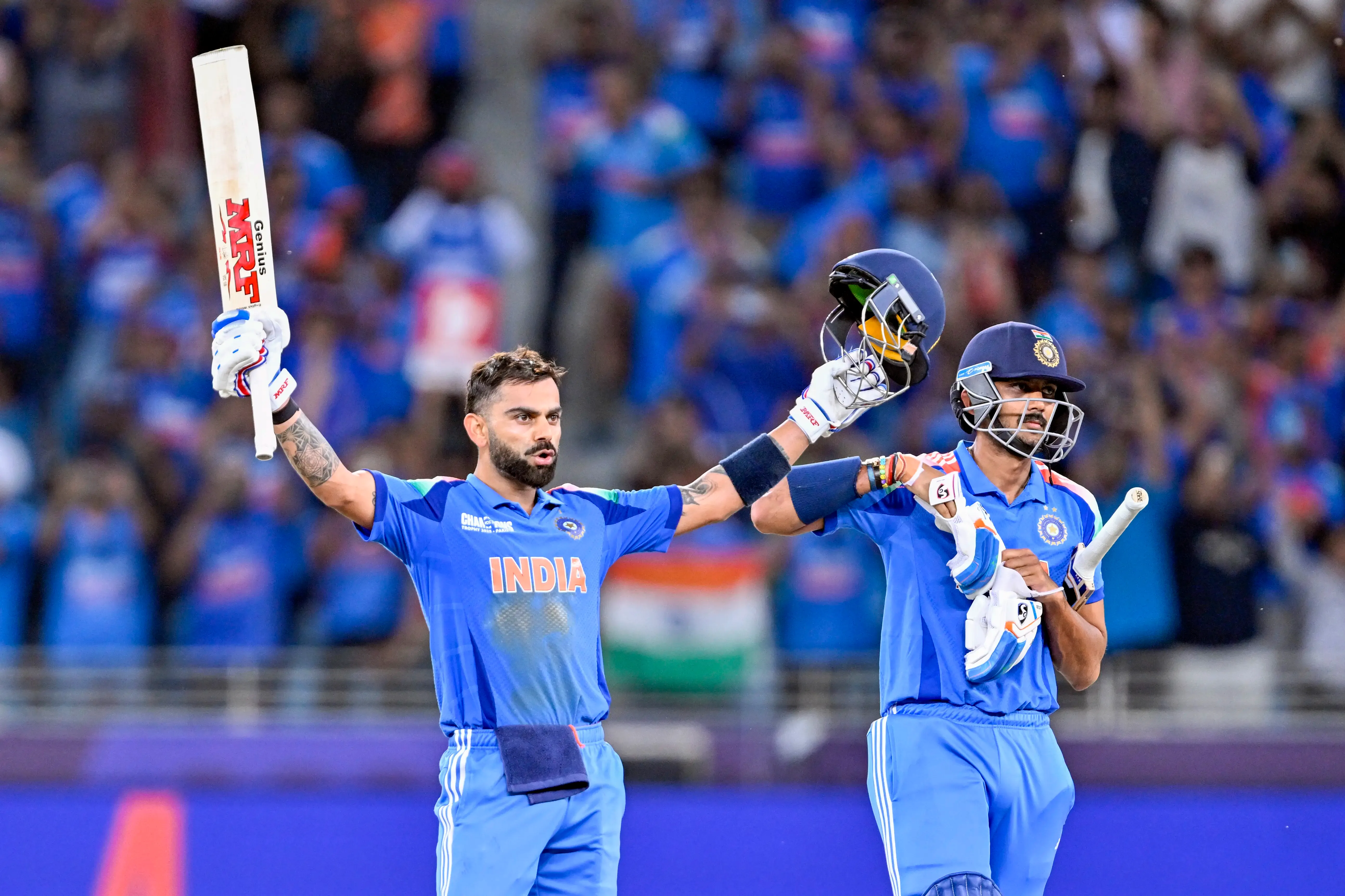 'When the moment arrives, the king emerges': Cricketing icons praise Kohli's 51st century against Pakistan