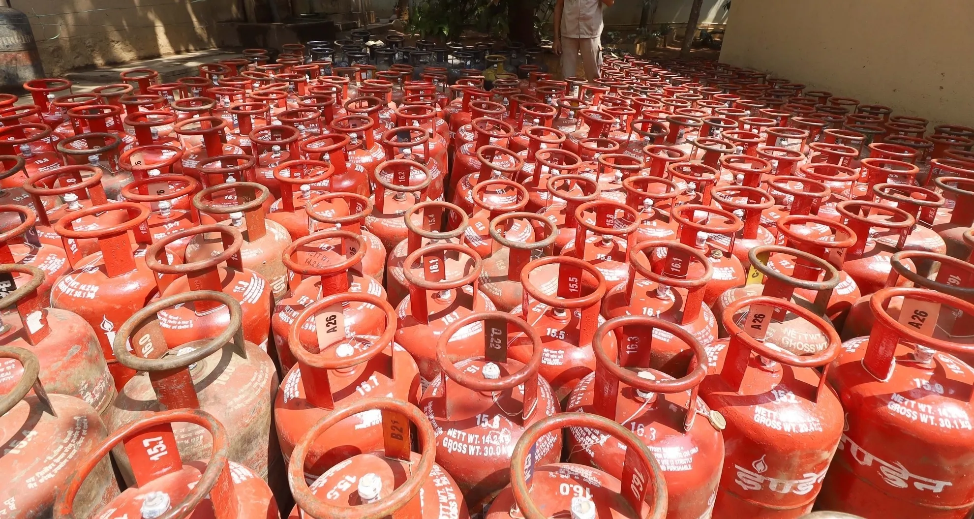Commercial LPG Cylinder Prices Decrease by Rs 7 Ahead of Union Budget