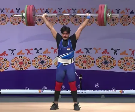 कॉमनवेल्थ वेटलिफ्टिंग चैंपियनशिप : हरियाणा के शाह हुसैन ने जीता गोल्ड, अपने लाल के स्वागत की तैयारी में नूंह