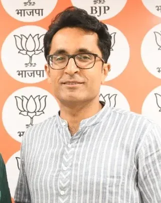 BJP's Bhandari hits Congress over fuel price politicisation amid global crisis
