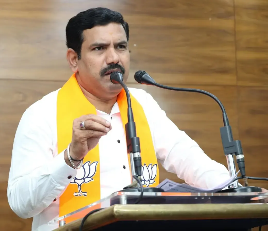 Is Congress Igniting Unrest Due to Defeat in Bihar? NDA Victory Seems Inevitable: Karnataka BJP