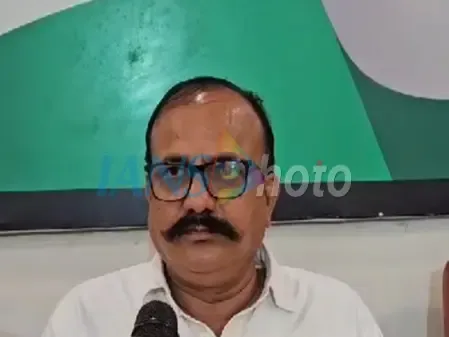 Will Congress Send a Strong Message to the Authoritarian Mahayuti?