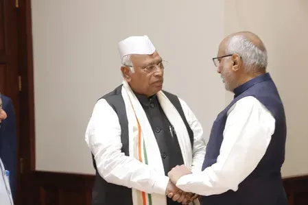 मल्लिकार्जुन खड़गे फिर बने राज्यसभा में नेता विपक्ष, 26 जून 2026 से मिली आधिकारिक मान्यता