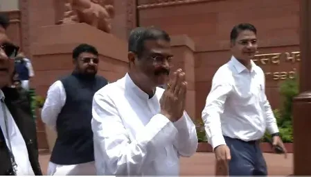 Congress slams BJP MPs for felicitating Dharmendra Pradhan at Parliament
