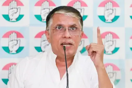Congress Condemns Central Government Over LPG Crisis and Black Market Issues