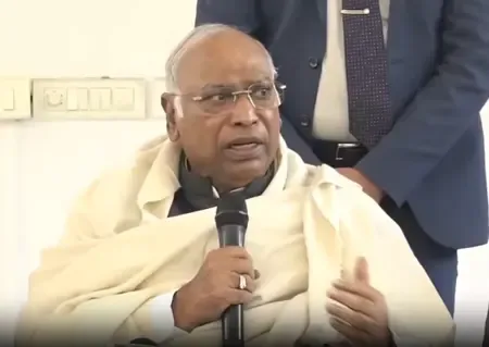 क्या कांग्रेस सीडब्ल्यूसी बैठक में खड़गे ने मोदी सरकार पर गंभीर आरोप लगाए?