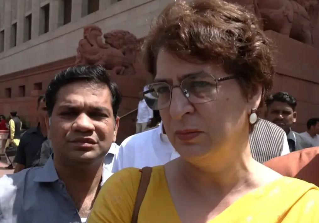 प्रियंका गांधी: कांग्रेस का महिला आरक्षण पर स्पष्ट रुख, सरकार के राजनीतिक एजेंडे की आलोचना