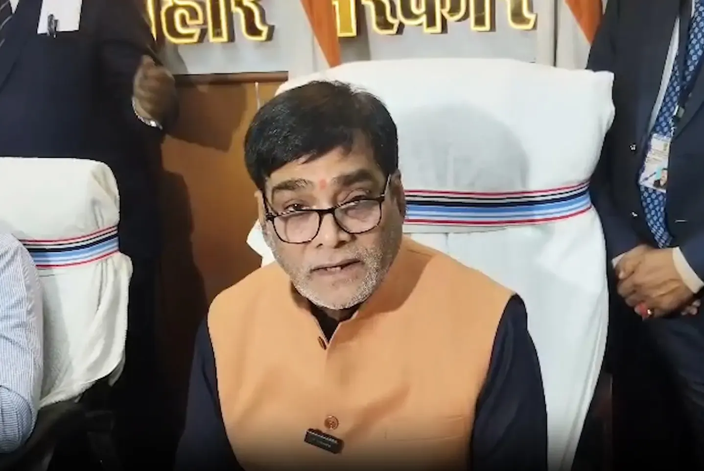 क्या कांग्रेस का कल्चर वास्तव में मारपीट का है?