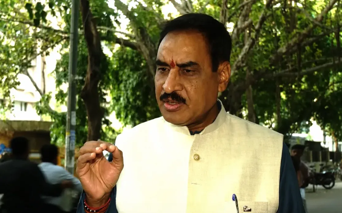 भोजशाला विवाद: वीएचपी नेता विनोद बंसल का दिग्विजय सिंह पर तीखा हमला, कांग्रेस पर हिंदू विरोधी मानसिकता का आरोप