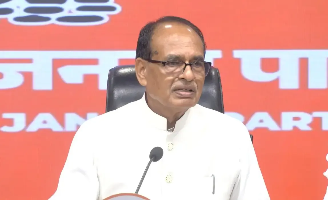 शिवराज चौहान का कांग्रेस पर हमला: 'राम विरोधी अब शिव बारात की बात करते हैं'