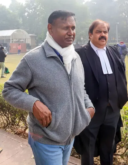 Did Congress Leader Udit Raj Respond to Sadhvi Pragya's Remarks on Rahul Gandhi?