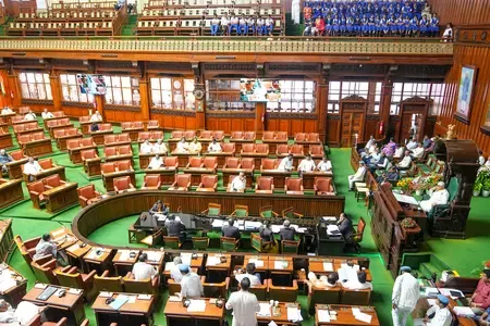 Congress MLAs clash in Karnataka Assembly over Kolar rivalry