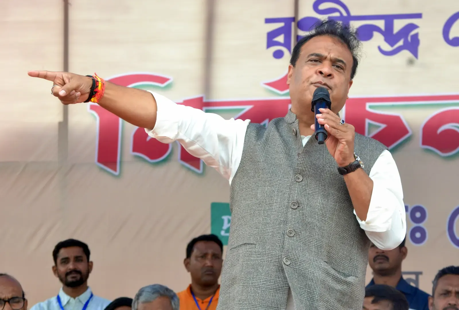 Himanta Biswa Sarma dares Rahul Gandhi: Quit govts or stop questioning polls
