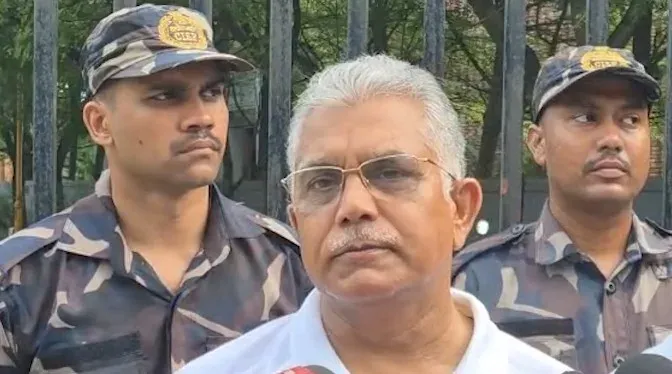 कांग्रेस ने 'वंदे मातरम' को भी बांटा — दिलीप घोष का तीखा हमला, राहुल के ओबीसी बयान पर भी निशाना