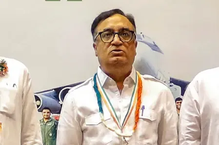 क्या कांग्रेस ने 'मनरेगा बचाओ संग्राम' के लिए समिति का गठन किया है, अजय माकन संभालेंगे कमान?