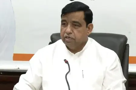 कांग्रेस ने आरटीआई को मजबूत करने की मांग की, भाजपा पर कमजोर करने का आरोप