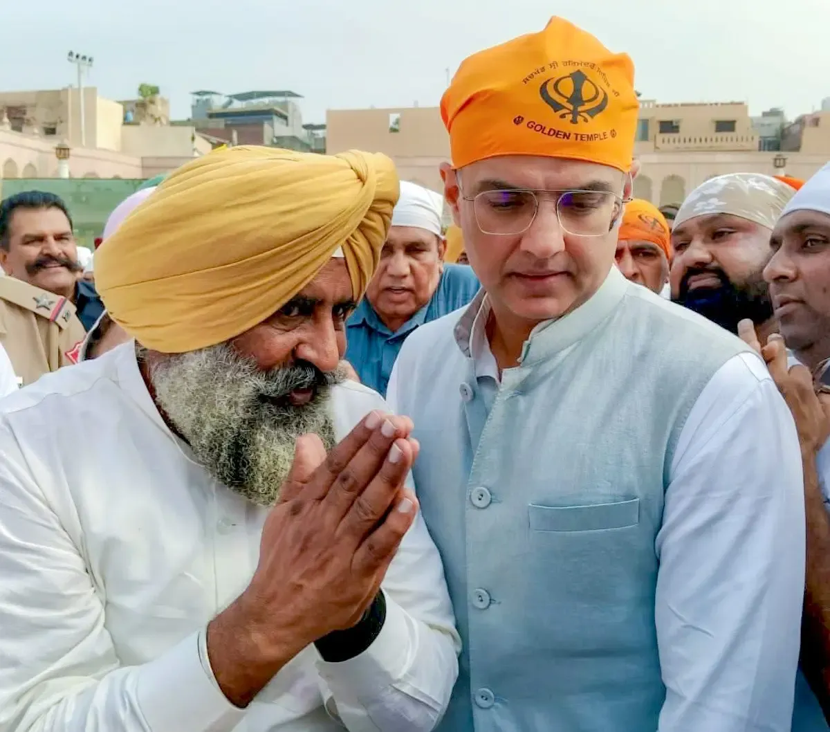 सचिन पायलट ने गोल्डन टेम्पल में टेका माथा, पंजाब में कानून-व्यवस्था ध्वस्त होने का लगाया आरोप