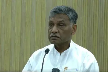कांग्रेस सांसद अखिलेश प्रसाद सिंह का पार्टी नेतृत्व पर हमला, बिहार हार और अल्पसंख्यक छवि पर उठाए सवाल