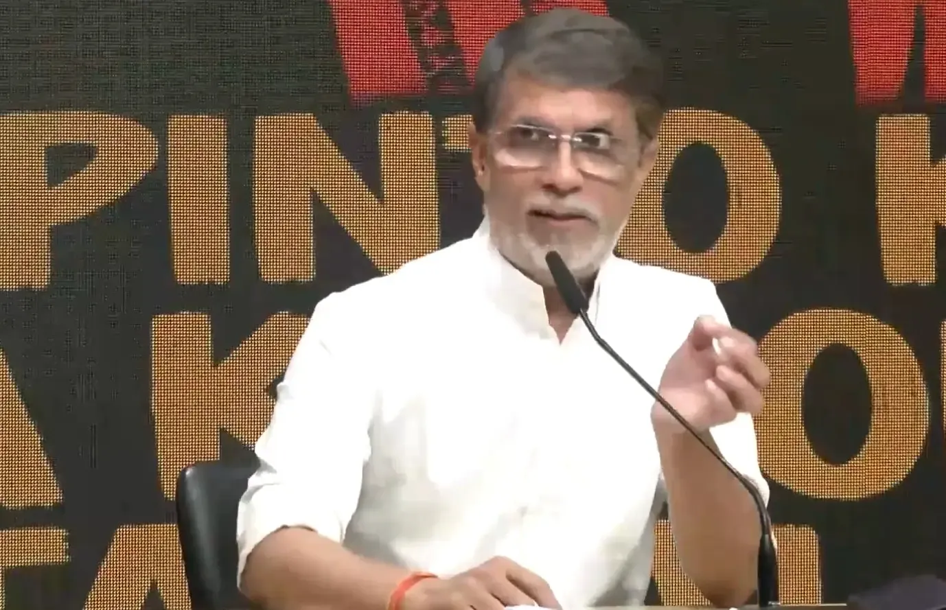 कांग्रेस सांसद पवन खेड़ा का बड़ा बयान: 'हम सत्ता परिवर्तन लाकर रहेंगे, दब्बू विपक्ष नहीं बनेंगे'
