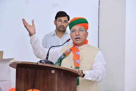 कांग्रेस सिर्फ आलोचना कर रही, विकास धरातल पर दिख रहा है: अर्जुन राम मेघवाल