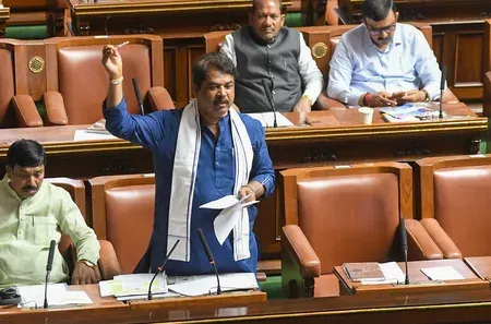 Karnataka LoP R. Ashoka accuses Congress of issuing PRCs to Bangladeshis for vote bank