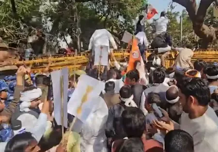 Did Congress Workers Really March to the UP Assembly Over MGNREGA Concerns?