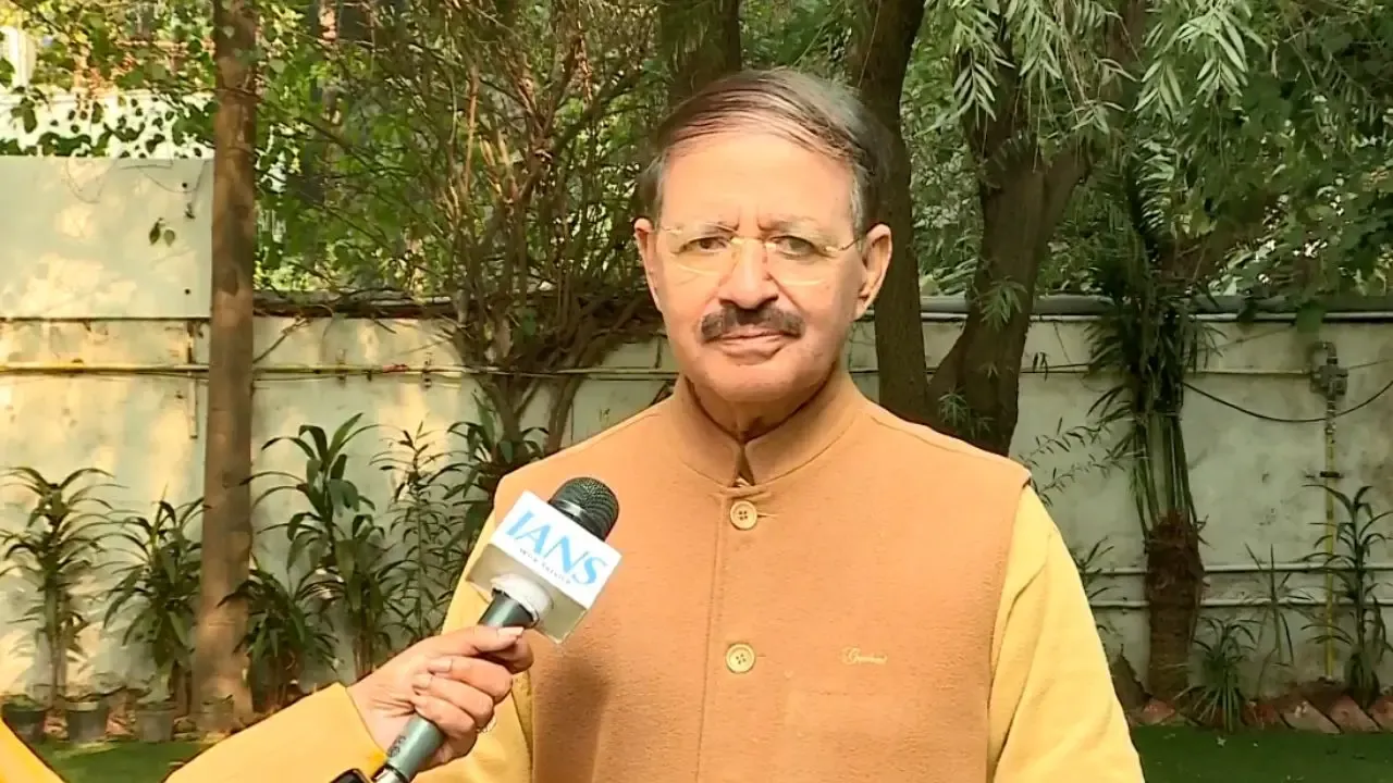 Alvi Emphasizes Congress's Aim to Defeat BJP in Delhi Following Chavan's Comments on Kejriwal's Prospects