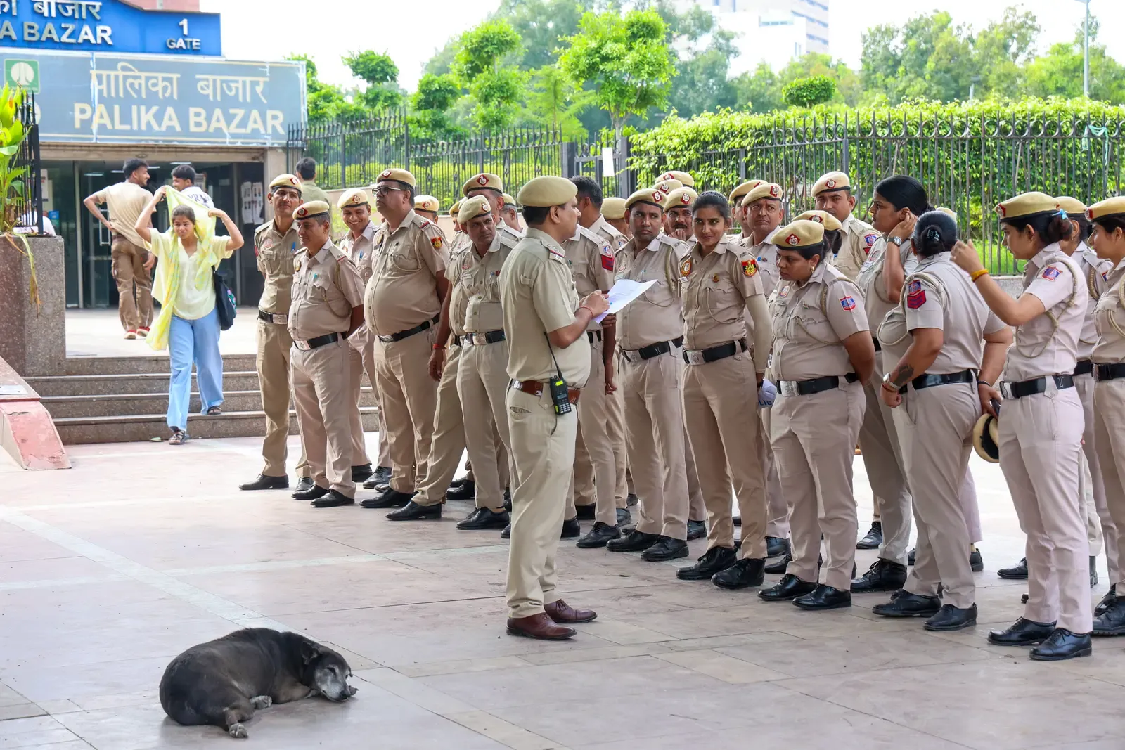 कनॉट प्लेस प्रदर्शन से ₹200 करोड़ का नुकसान, रेस्तरां मालिक ने दिल्ली हाई कोर्ट में याचिका दायर की