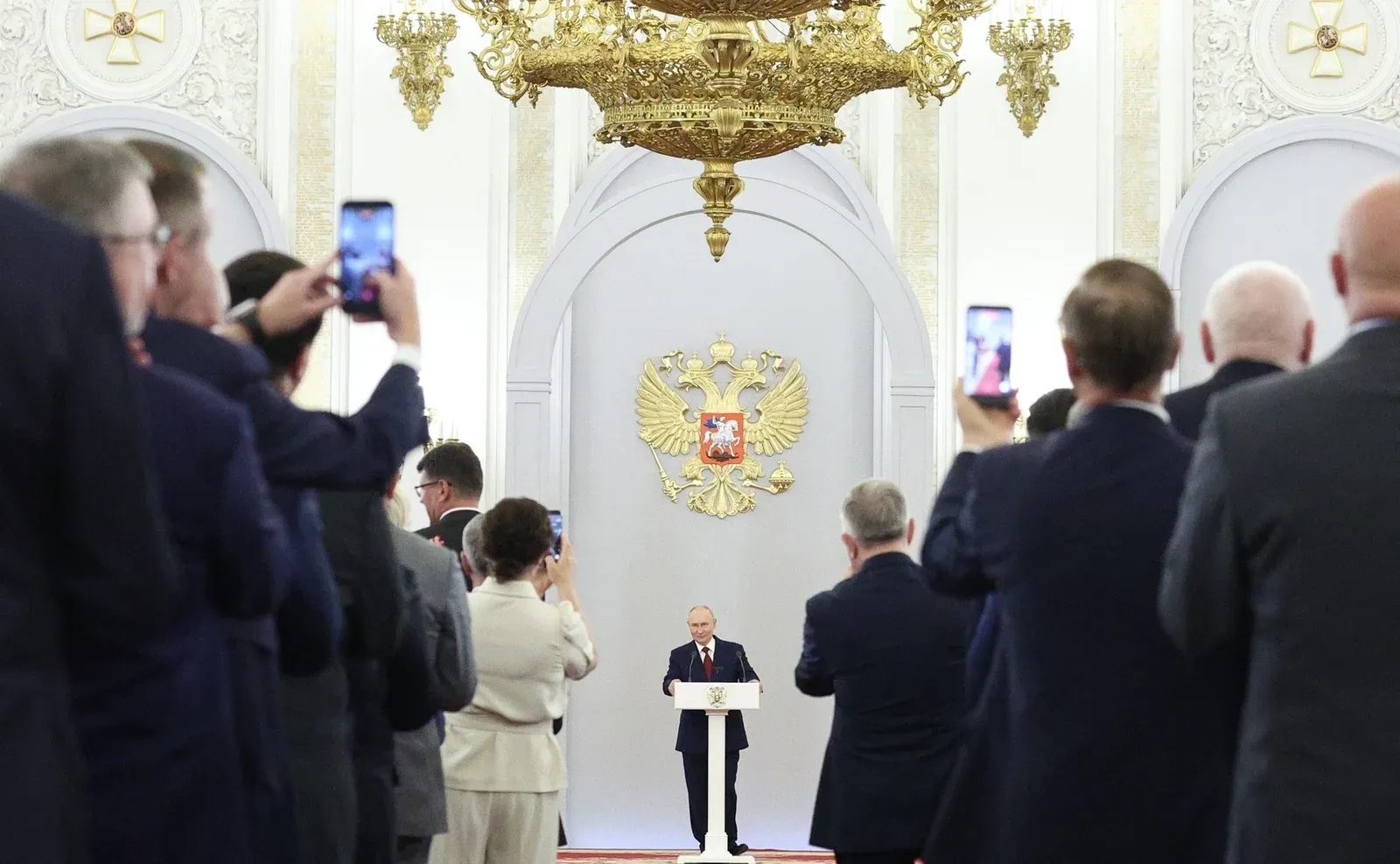 Putin: New world order taking shape amid struggle and fierce competition