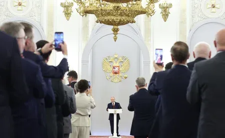 Putin: New world order taking shape amid struggle and fierce competition