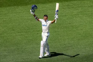 Cook lauds Yashasvi as a 'class player', backs his confidence in sledging Starc in Perth Test