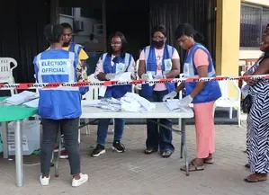 Counting begins as polls close in Ghana's presidential, parliamentary elections