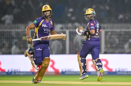Finch Analyzes KKR's Middle-Order Woes Against LSG