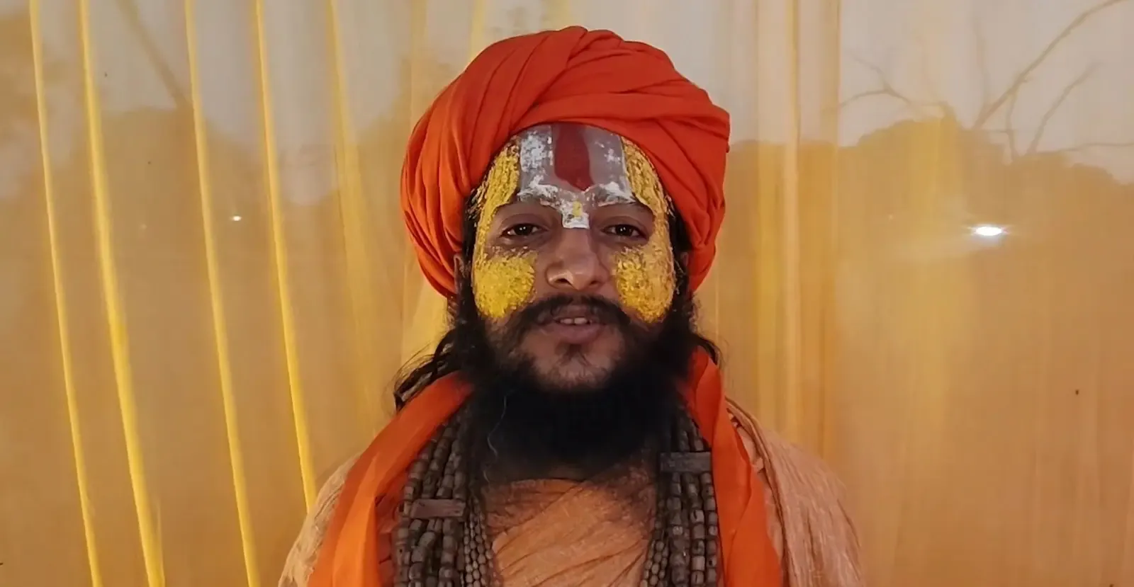रामभद्राचार्य विवाद: महंत सीताराम दास बोले — कोर्ट नहीं, मध्यस्थता से निकले हल
