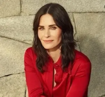 Why Did Courtney Cox Star in a Tampon Commercial in 1985?