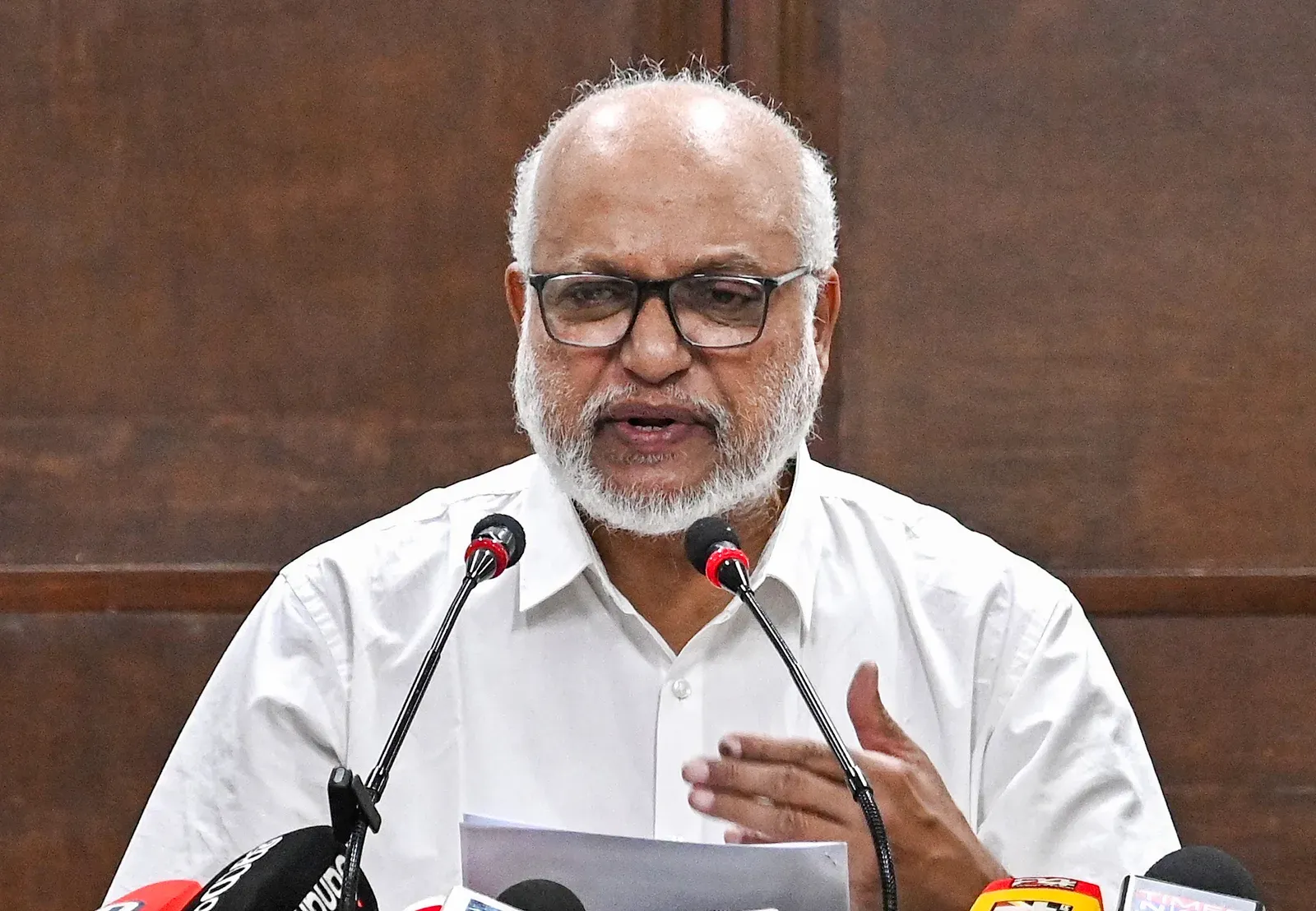 CPI(M) Politburo meets in Delhi to weigh Kerala defeat and Vijayan's future